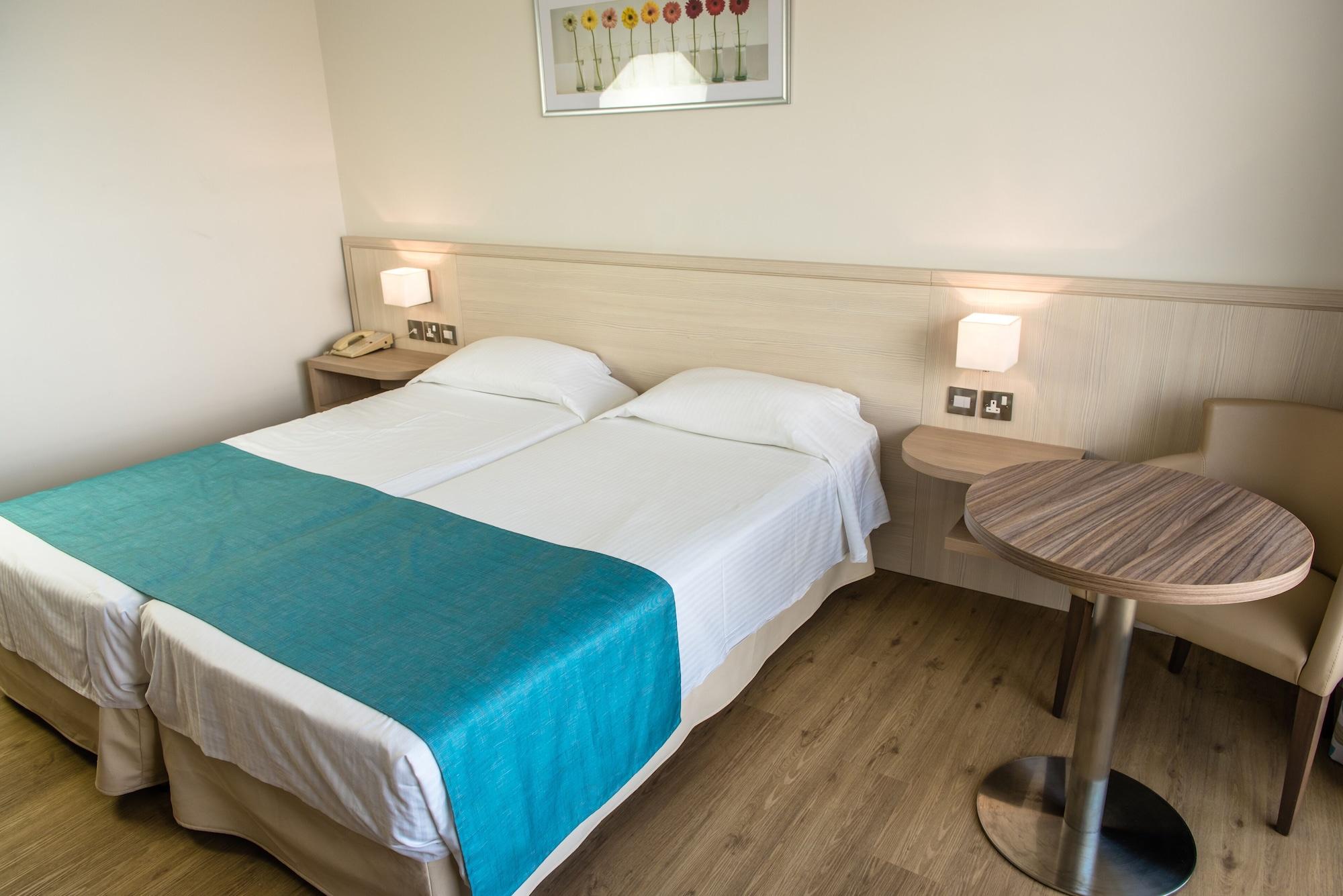 Cynthiana Beach Hotel Kissonerga Ngoại thất bức ảnh