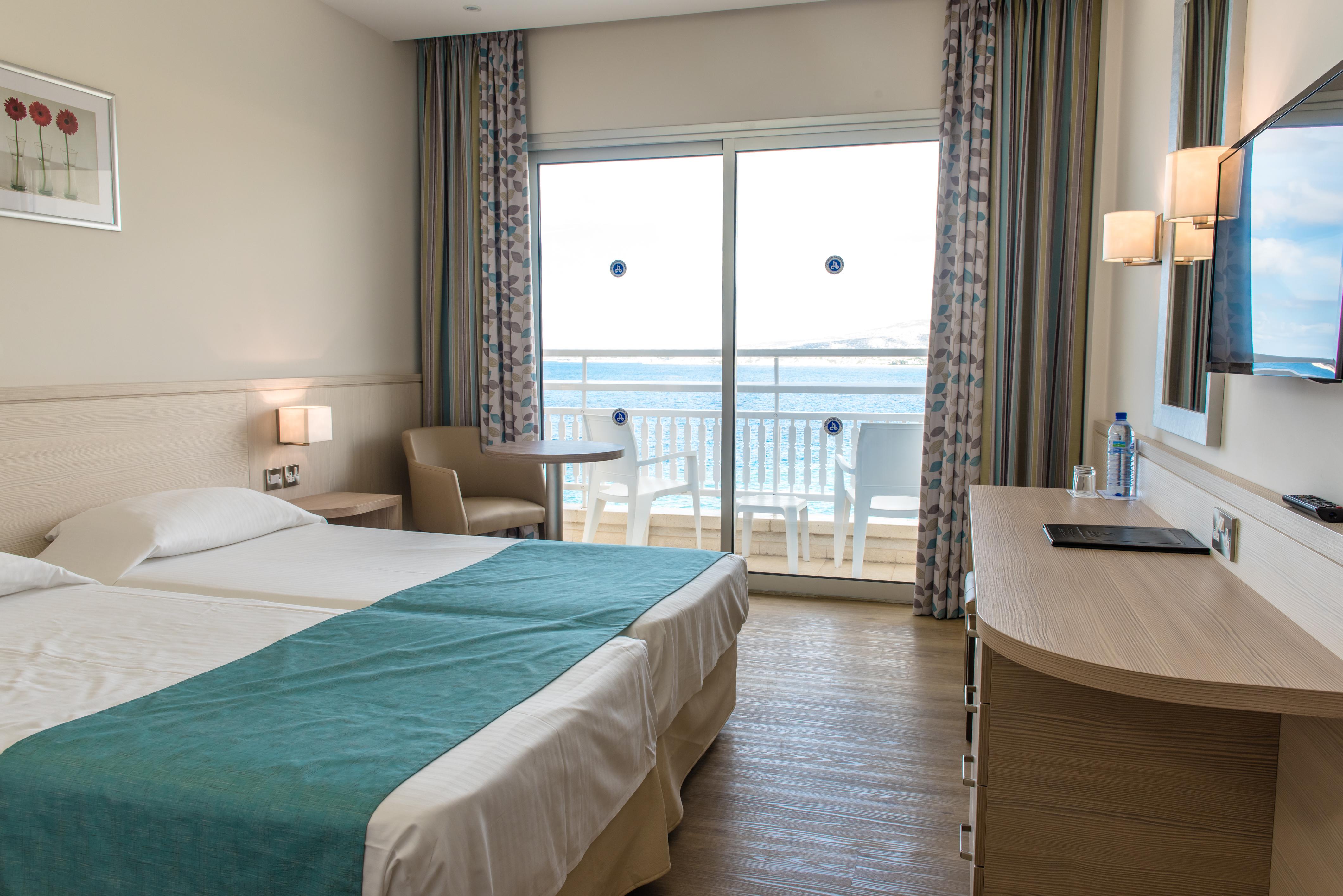 Cynthiana Beach Hotel Kissonerga Ngoại thất bức ảnh