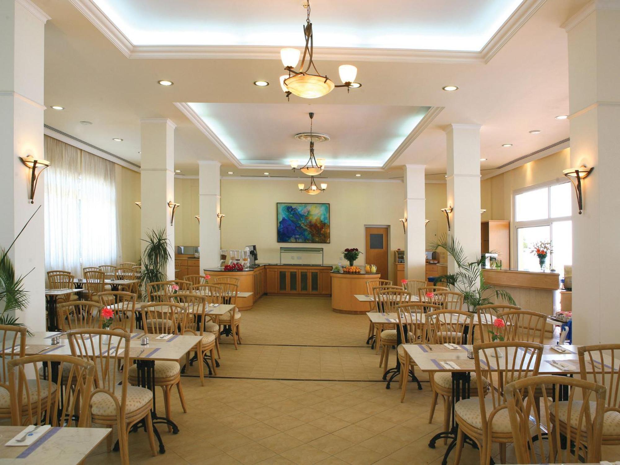 Cynthiana Beach Hotel Kissonerga Nhà hàng bức ảnh
