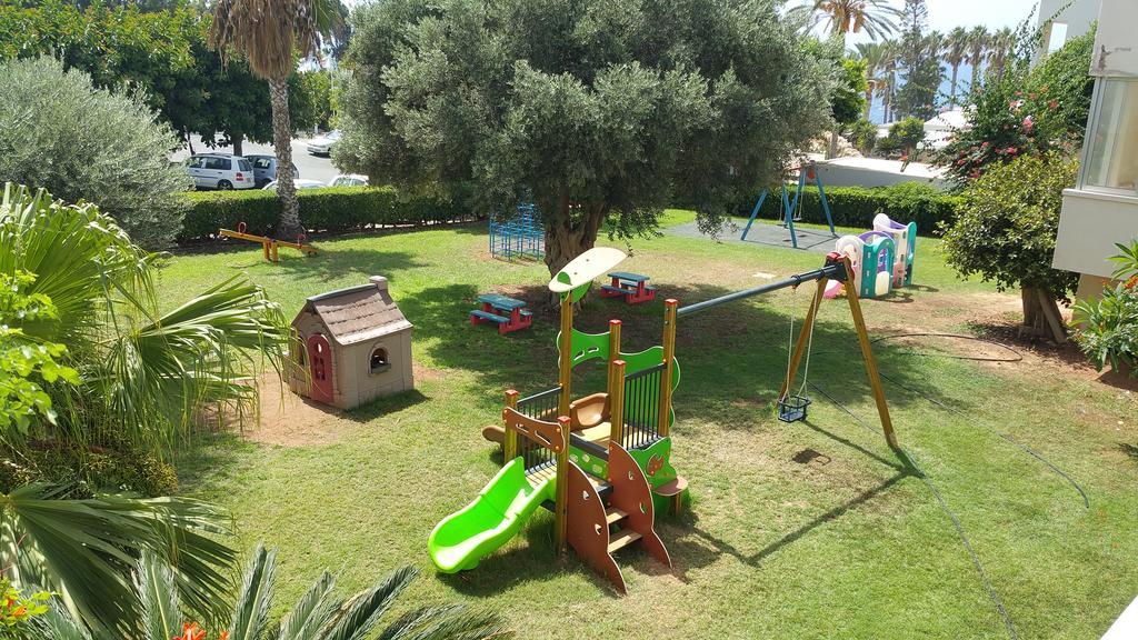 Cynthiana Beach Hotel Kissonerga Ngoại thất bức ảnh